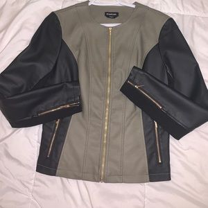 green + black BEBE leather! 🖤🍃